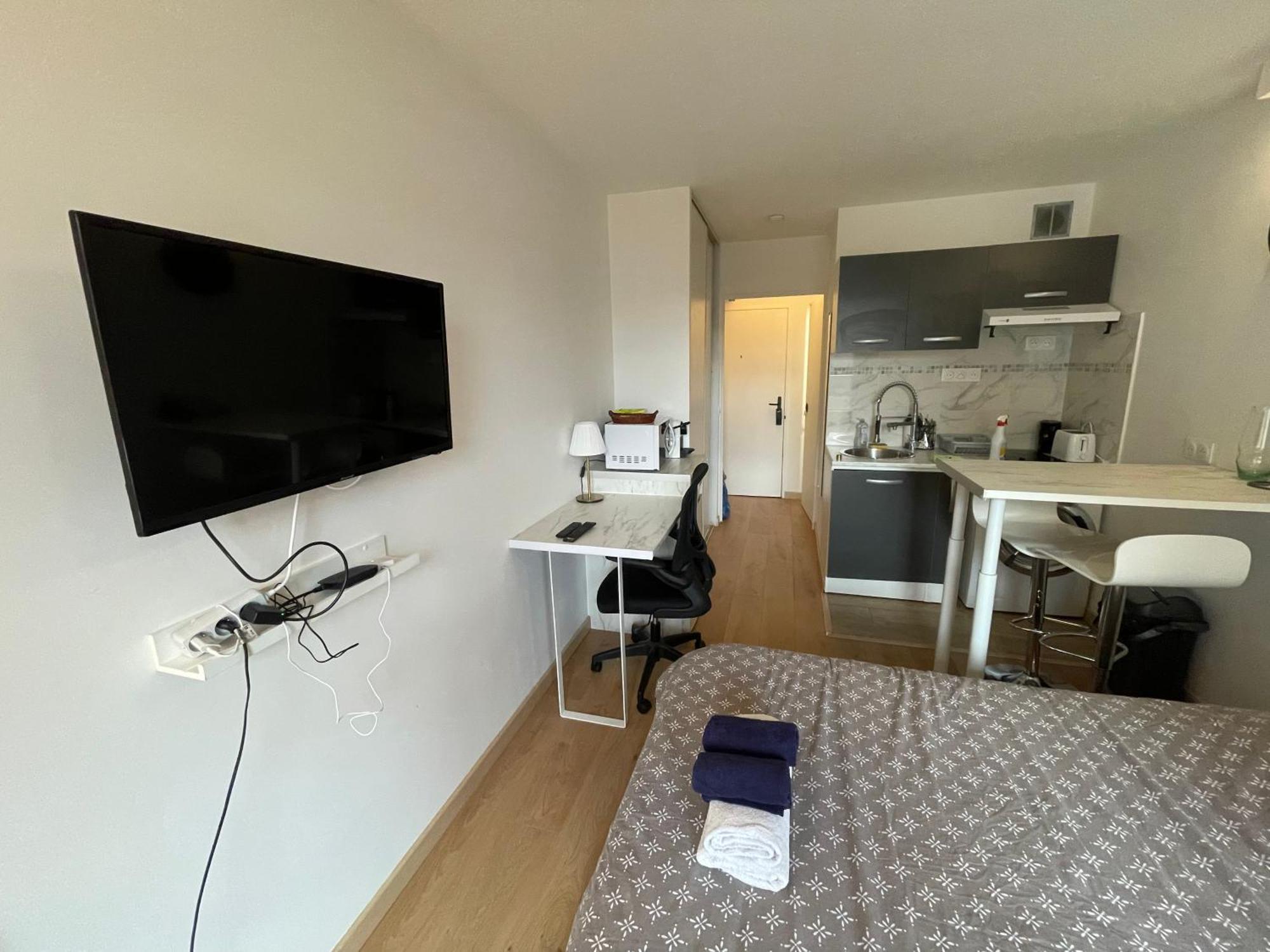 Exclusive Private Apartment By Warilco - Pleyel 25 M2 - A 1 Minute De La Station Metro Carrefour Pleyel Saint-Denis  Luaran gambar