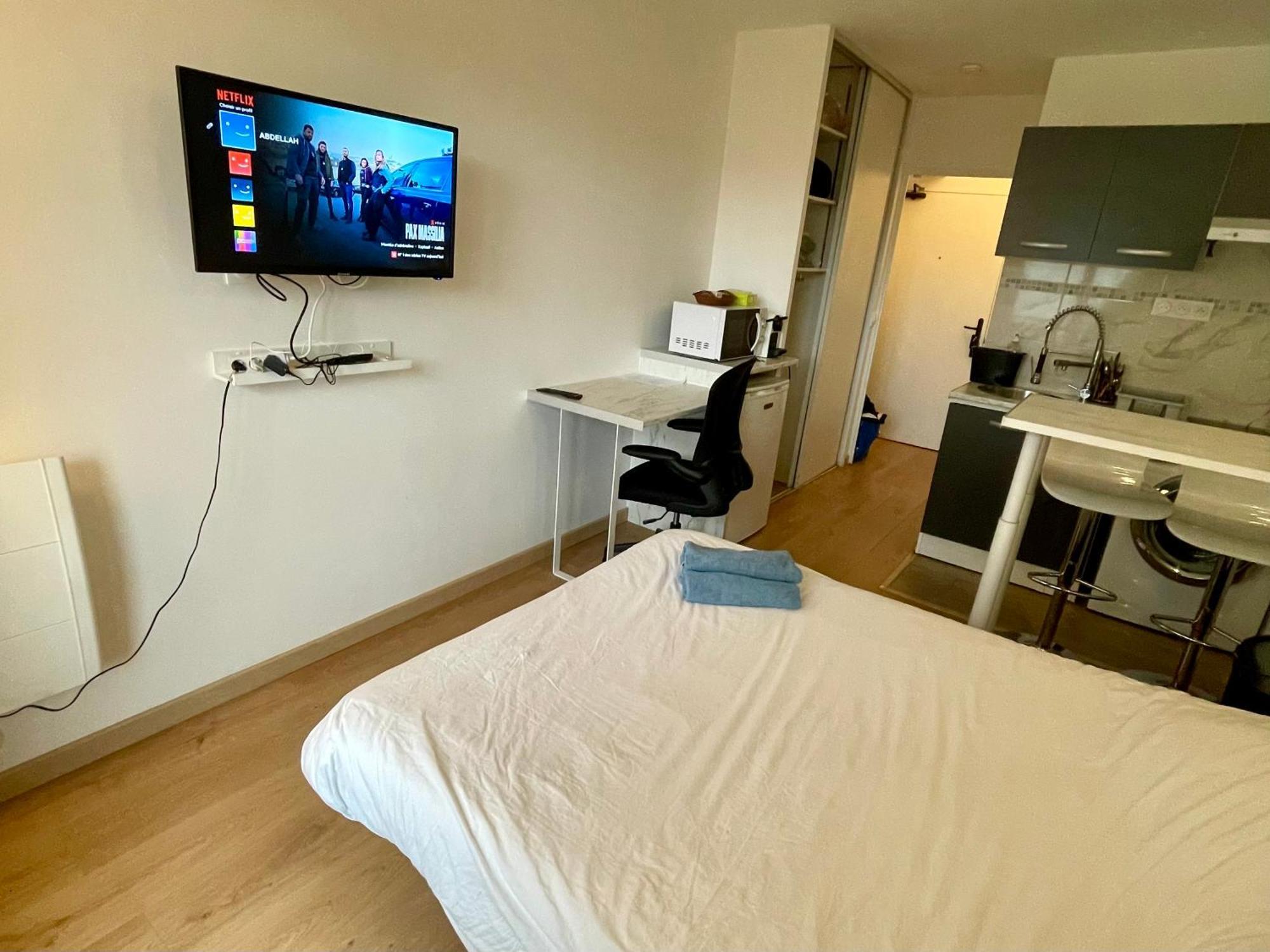 Exclusive Private Apartment By Warilco - Pleyel 25 M2 - A 1 Minute De La Station Metro Carrefour Pleyel Saint-Denis  Luaran gambar